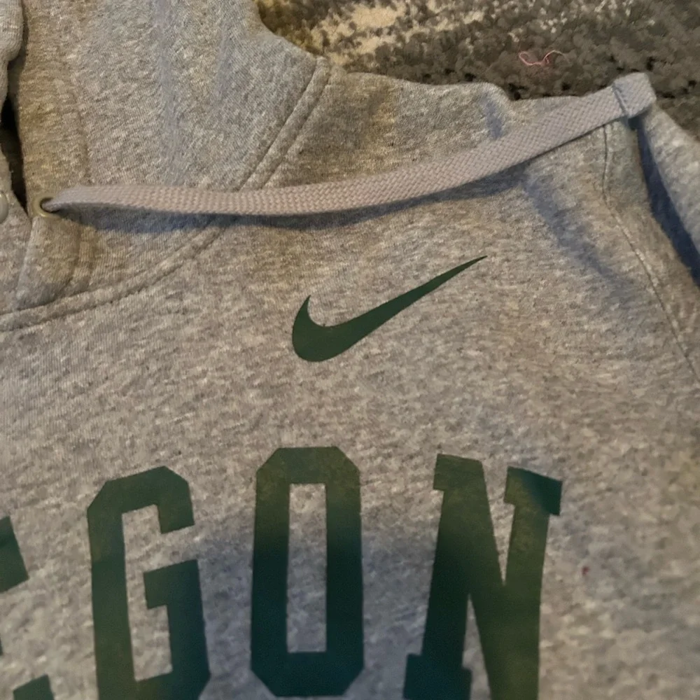 NIKE Oregon Football Hoodie - Picture 5 of 7